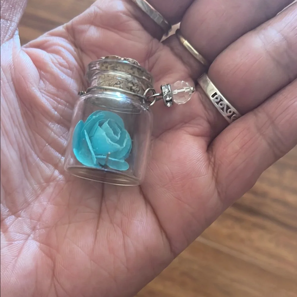 Mini Glass Jar with Blue Origami - Picture 3 of 4